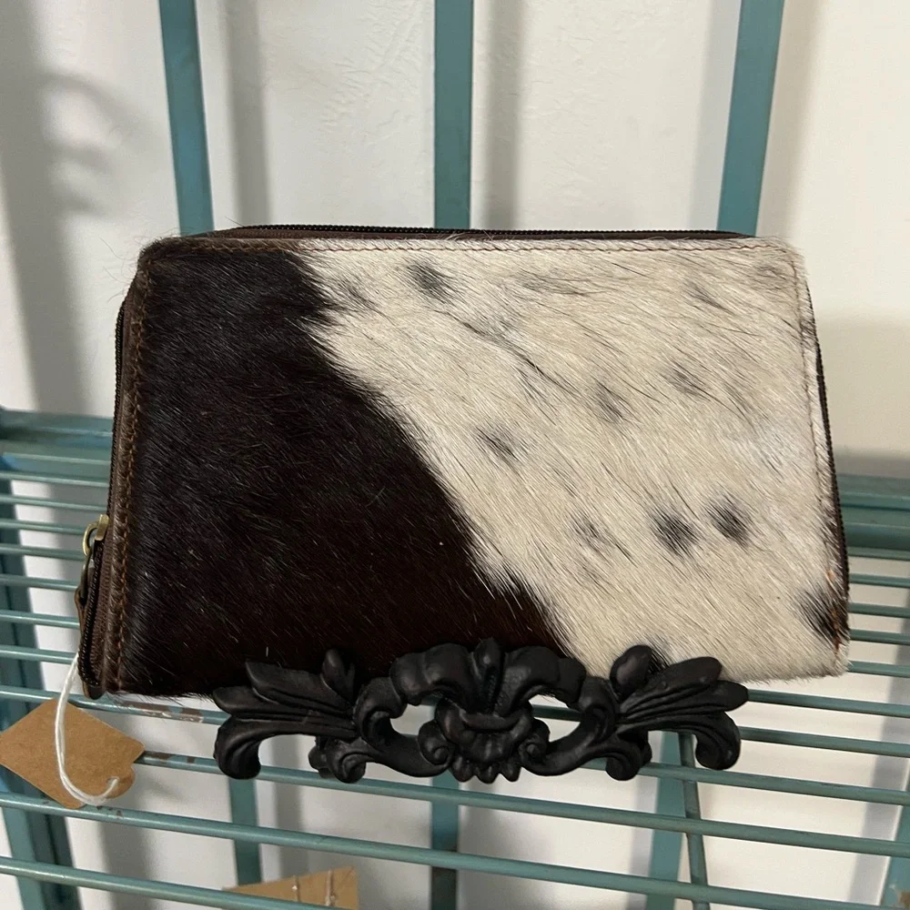 Amazing Hide-on Rustic Leather Zip around Wallet New Card Holder Black White - Picture 4 of 7